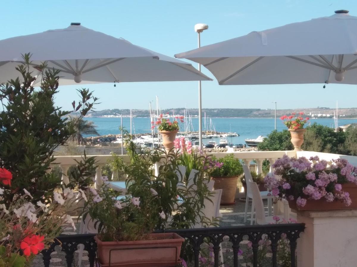 Bed and Breakfast Antico Palazzo Spinola Gallipoli Exterior foto