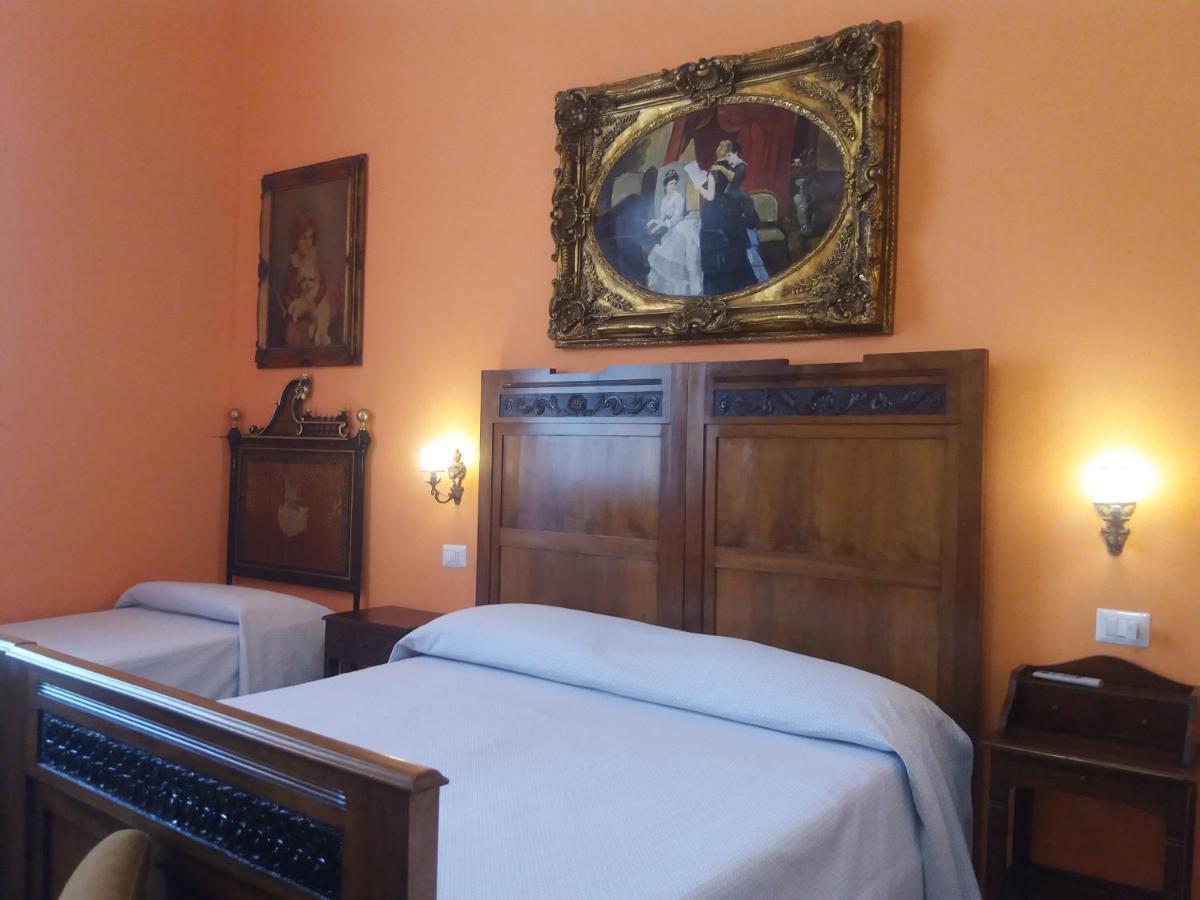 Bed and Breakfast Antico Palazzo Spinola Gallipoli Exterior foto