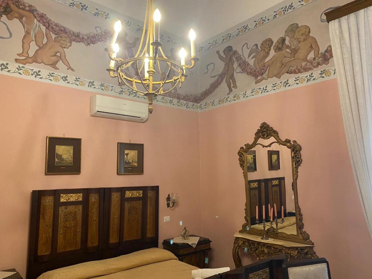 Bed and Breakfast Antico Palazzo Spinola Gallipoli Exterior foto