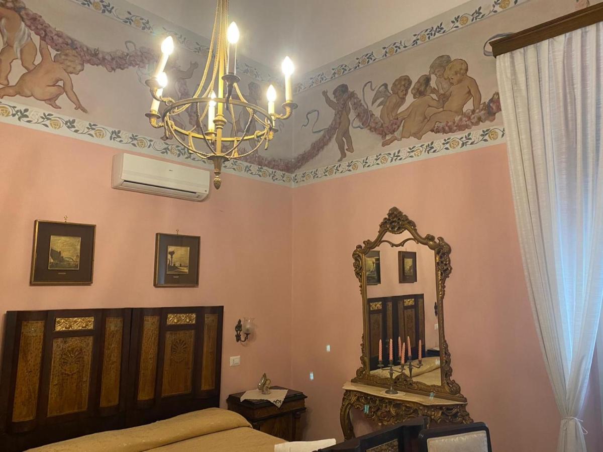 Bed and Breakfast Antico Palazzo Spinola Gallipoli Exterior foto