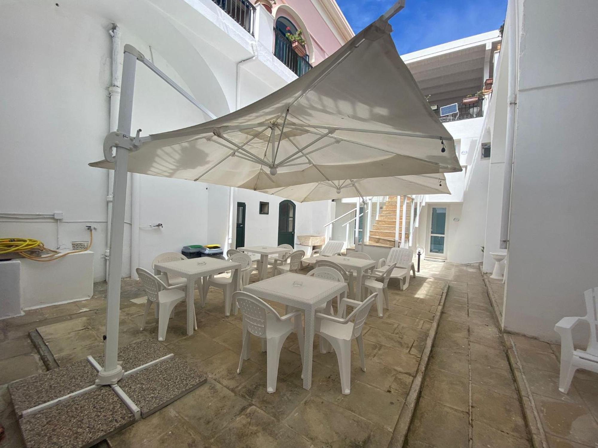 Bed and Breakfast Antico Palazzo Spinola Gallipoli Exterior foto