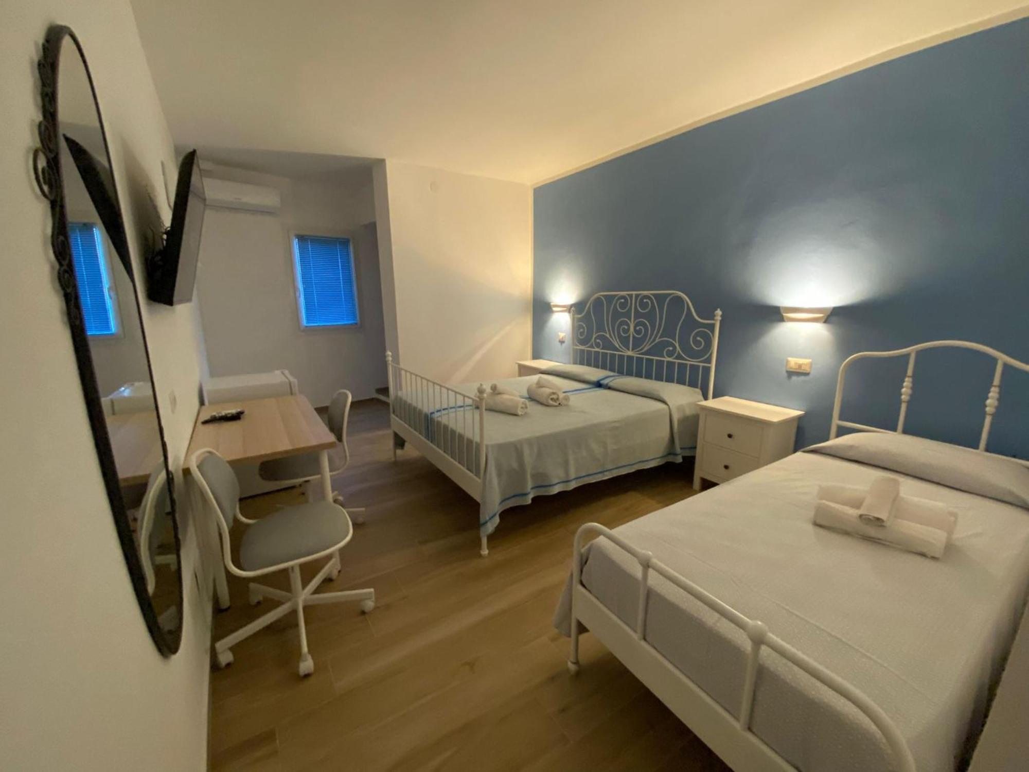 Bed and Breakfast Antico Palazzo Spinola Gallipoli Exterior foto