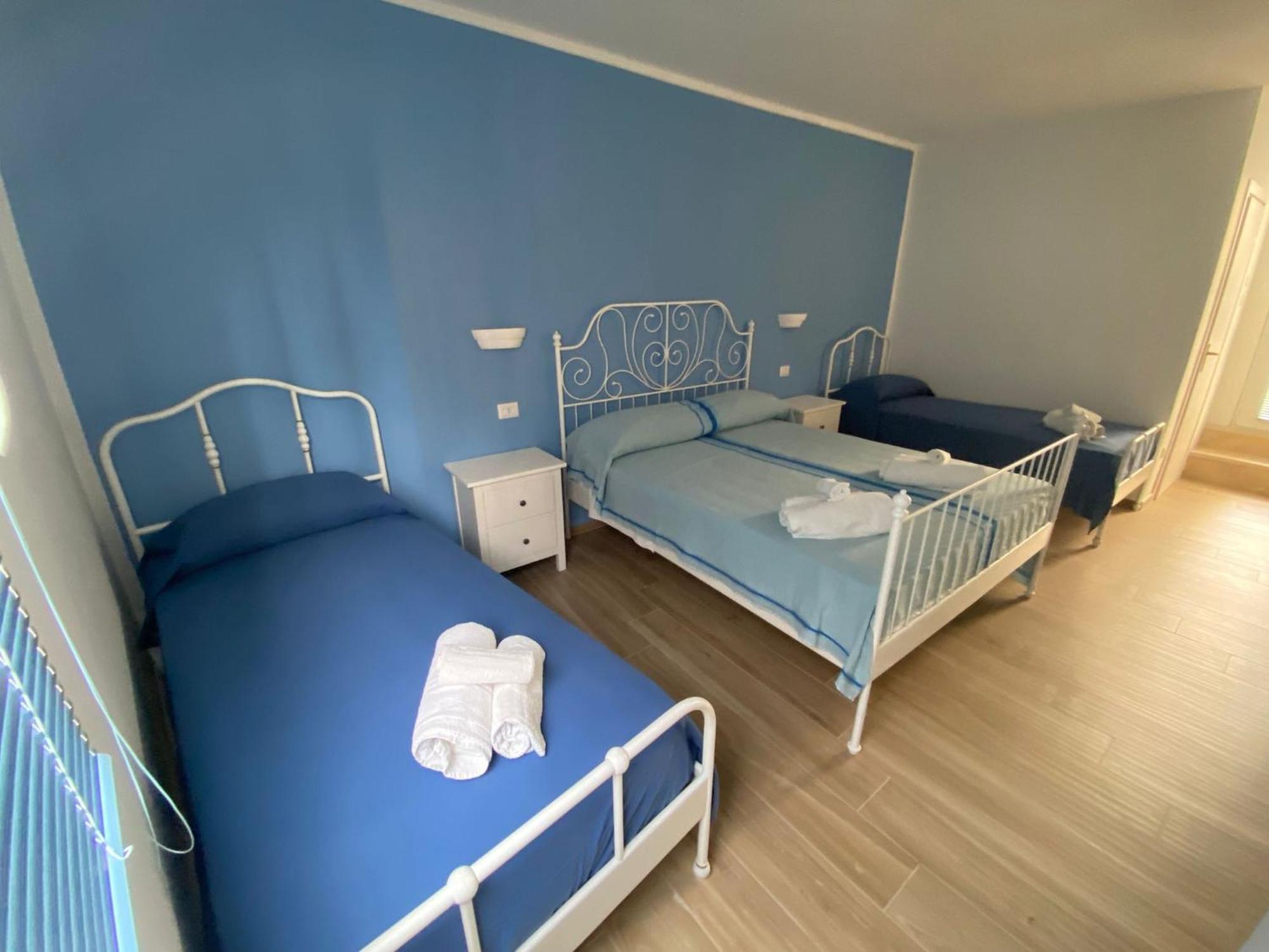 Bed and Breakfast Antico Palazzo Spinola Gallipoli Exterior foto