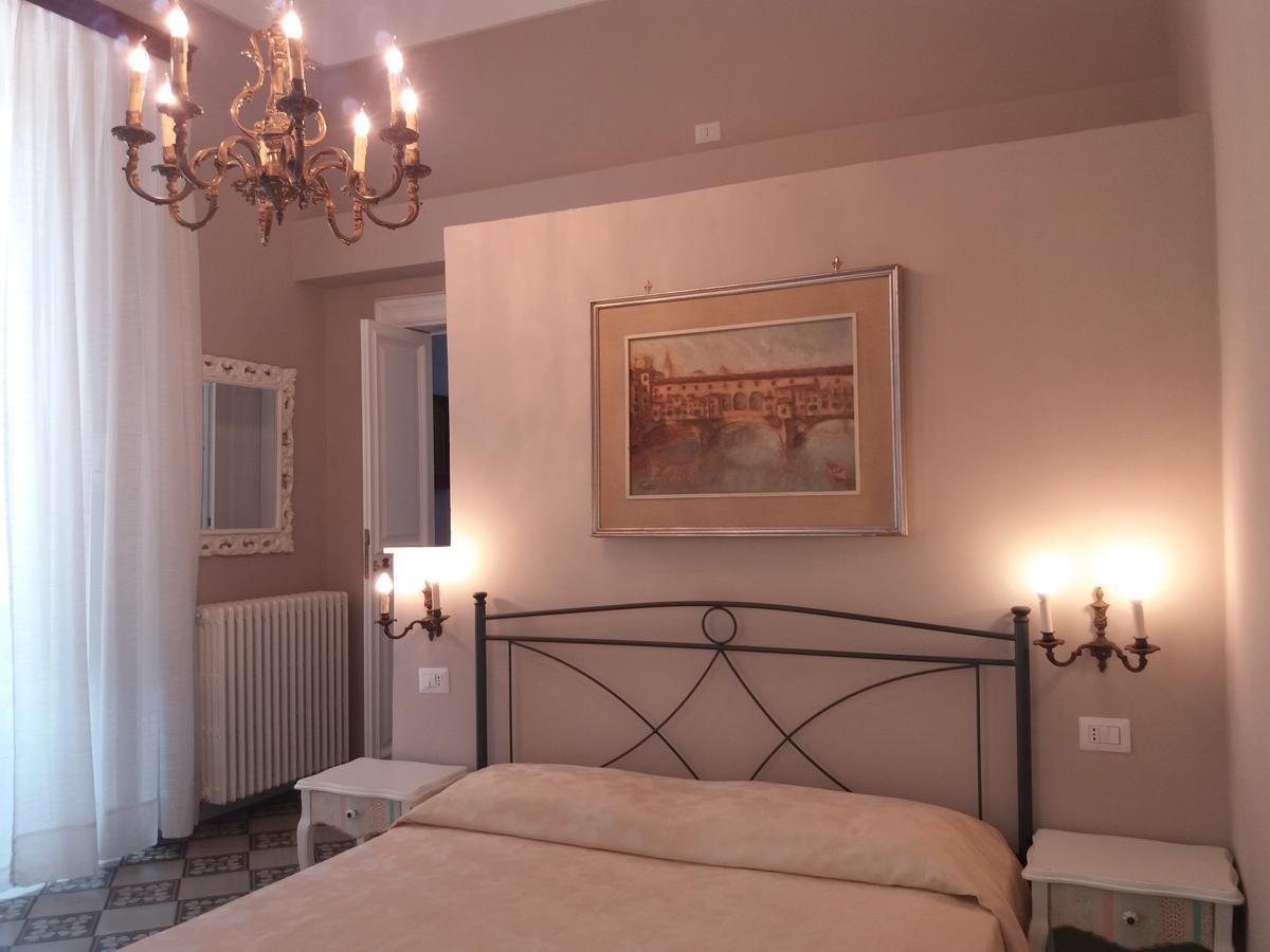 Bed and Breakfast Antico Palazzo Spinola Gallipoli Exterior foto