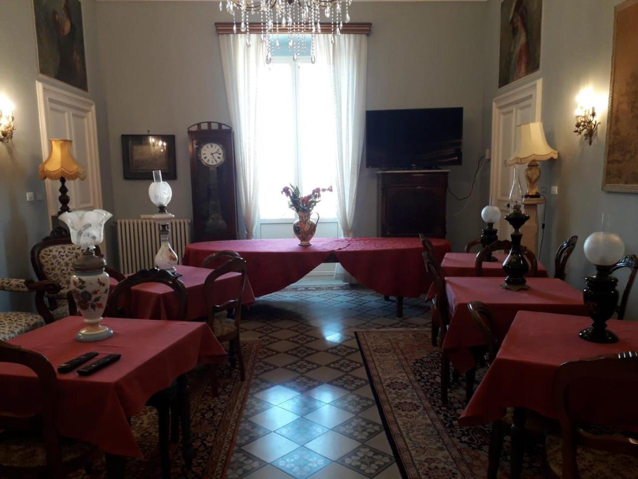 Bed and Breakfast Antico Palazzo Spinola Gallipoli Exterior foto