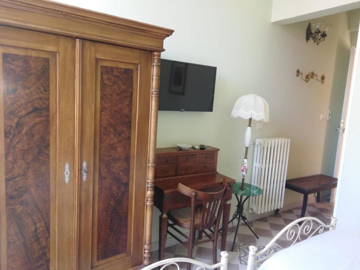Bed and Breakfast Antico Palazzo Spinola Gallipoli Exterior foto